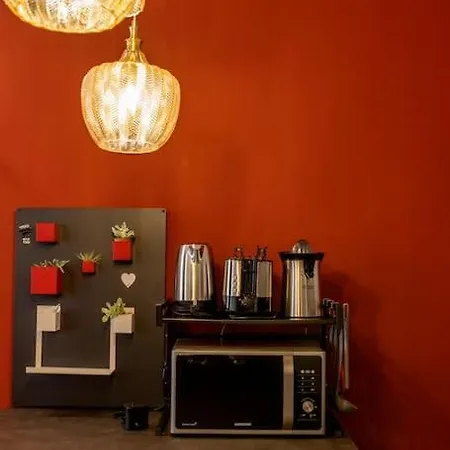 Red - Center & Garage Apartment